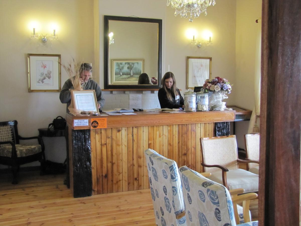 Grand Hotel Laingsburg Екстериор снимка